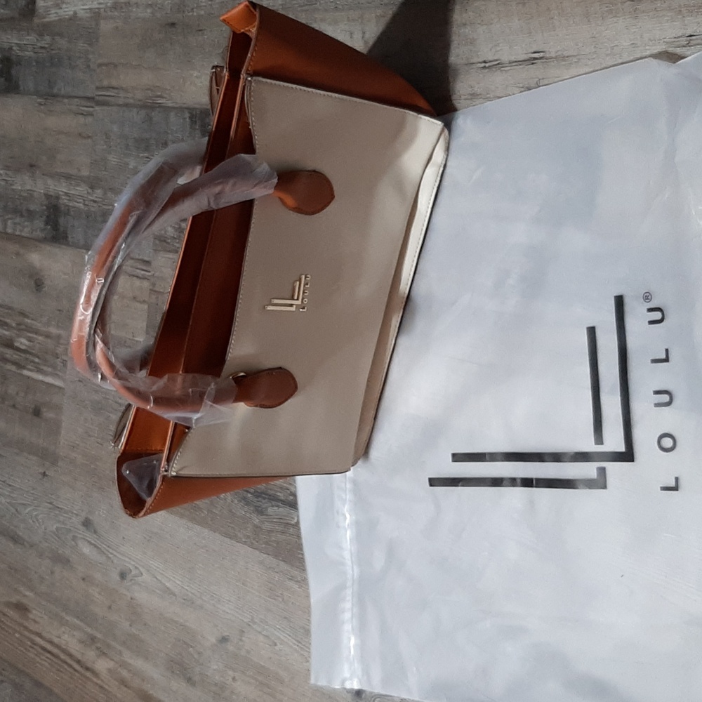 LouLu Shoulder Bag